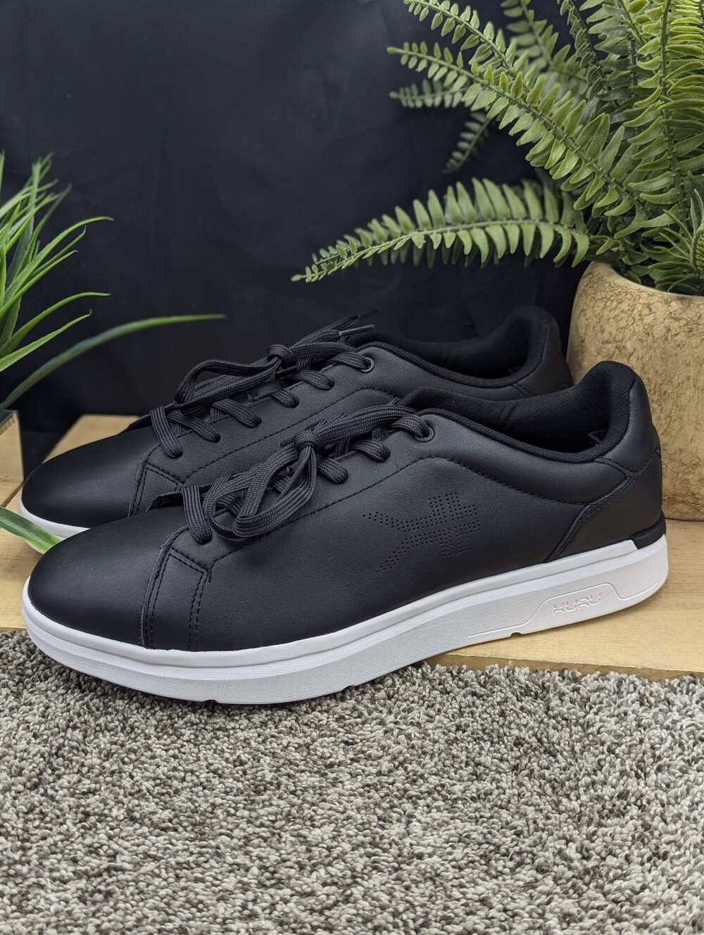 KURU Roam II Mens Suze 13M Black Leather Casual Dress Shoes